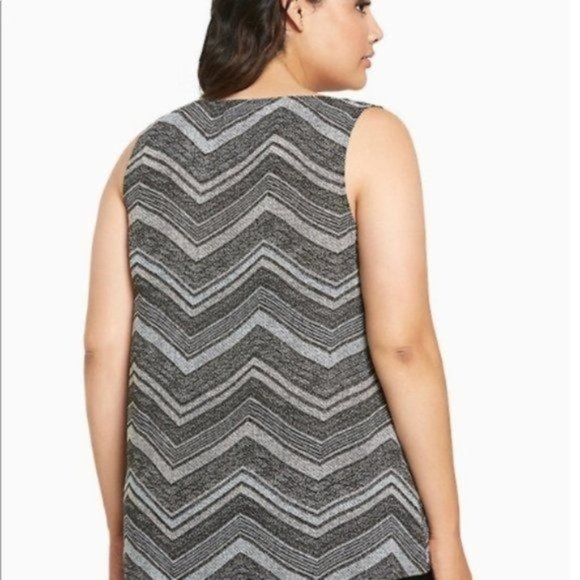 Torrid Abstract Chevron Georgette Hi Low Tank 1X - Picture 3 of 11